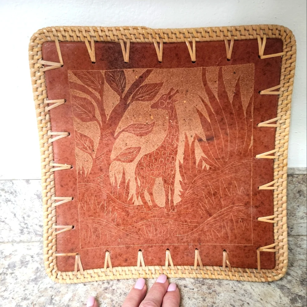 Indonesian Hand Carved Pottery‎ Plate